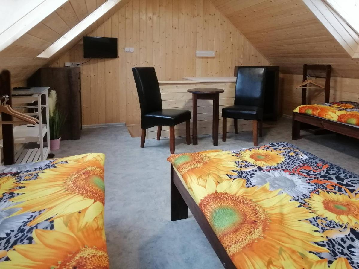 Apartmany Aranka Zatec  Luaran gambar